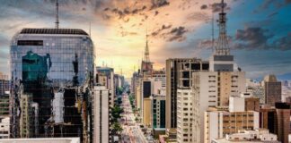 São Paulo: O Pulsar Cultural e Econômico do Brasil