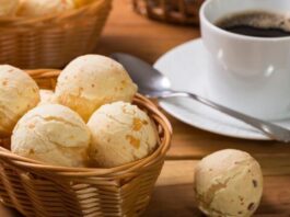 A Arte de Fazer Pão de Queijo Mineiro em Casa A Arte de Fazer Pão de Queijo Mineiro em Casa
