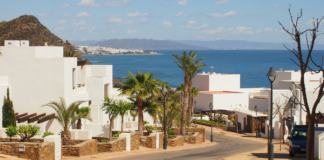 Las mejores playas de España para el verano 2026: guía por regiones
